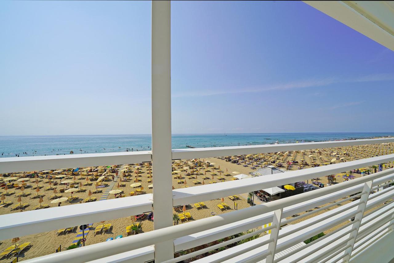 Hotel Strand A Frontemare Lido di Jesolo Exterior photo